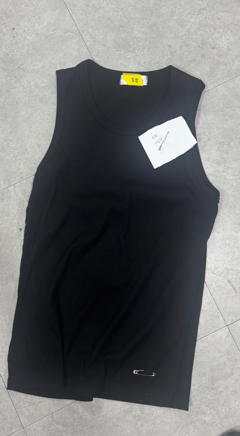 Pin Rib Tank